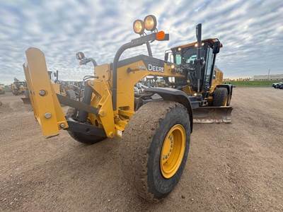 John Deere 772G Motor Grader