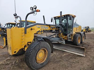 John Deere 772G Motor Grader