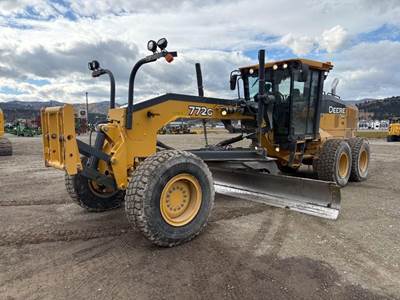 John Deere 772G Motor Grader