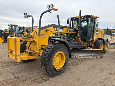 John Deere 772G Motor Grader