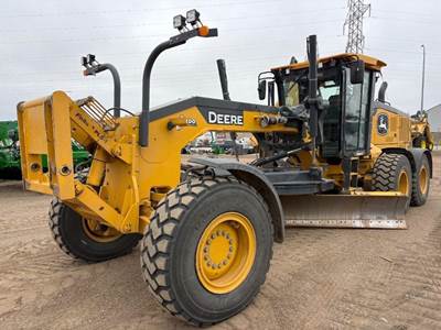 John Deere 772G Motor Grader