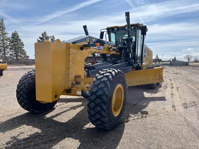 John Deere 872D Motor Grader