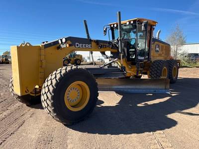 John Deere 872G Motor Grader
