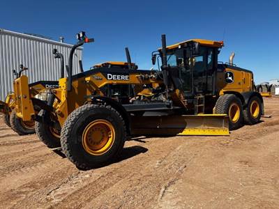 John Deere 872G Motor Grader
