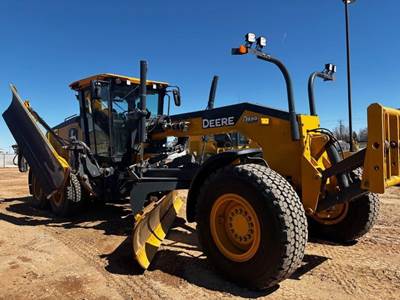 John Deere 872G Motor Grader