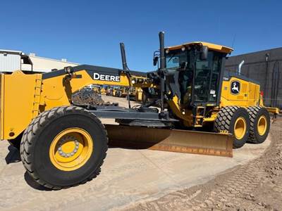 John Deere 872G Motor Grader
