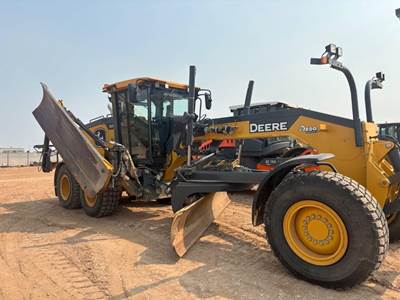 John Deere 872G Motor Grader