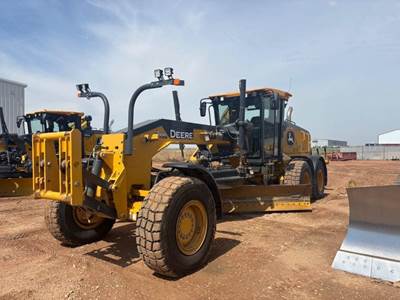 John Deere 872G Motor Grader