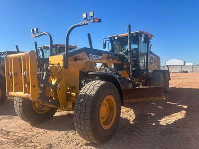 John Deere 872G Motor Grader