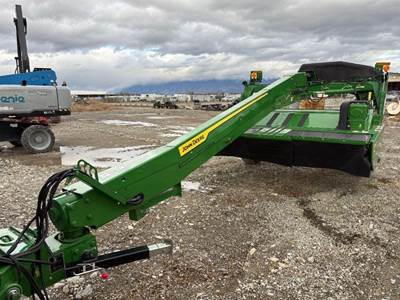 John Deere C300 Pull-Type Mower Conditioner/Windrower