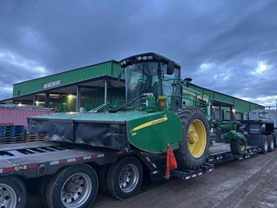 John Deere R450 Self-Propelled Mower Conditioner/Windrower