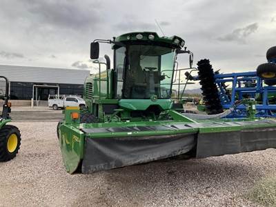 John Deere W235M Self-Propelled Mower Conditioner/Windrower