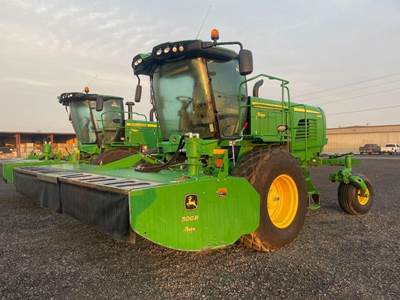 John Deere W260 Self-Propelled Mower Conditioner/Windrower
