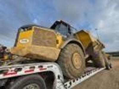 John Deere 410 P-TIER Off-Highway Truck