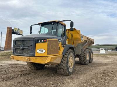 John Deere 410 P-TIER Off-Highway Truck
