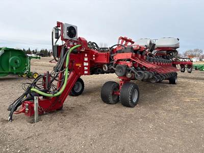 Case IH 1265 Planter / Row Unit