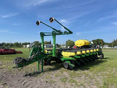 John Deere 1770NT Planter / Row Unit
