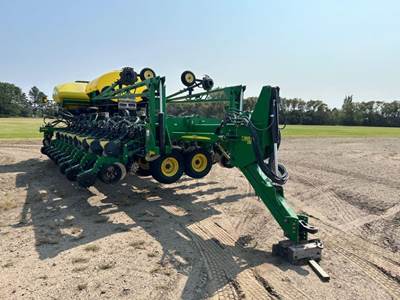 John Deere DB60 Planter / Row Unit