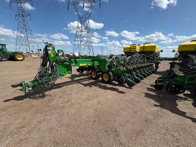 John Deere DB60 Planter / Row Unit