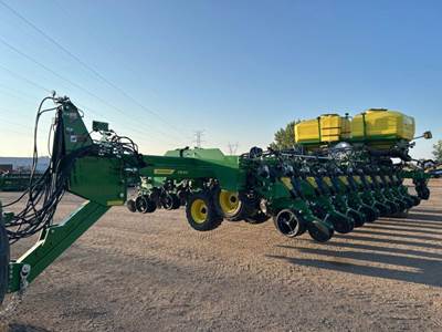 John Deere DB60 Planter / Row Unit