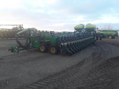 John Deere DB88 Planter / Row Unit