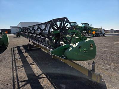 John Deere 630R Platform