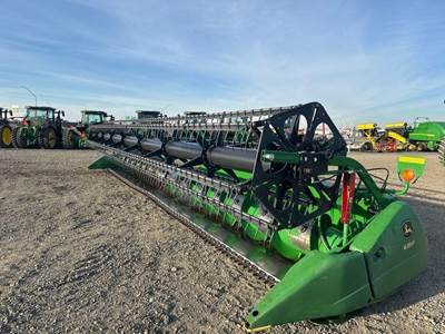 John Deere 635F Platform