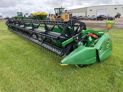John Deere 635F Platform