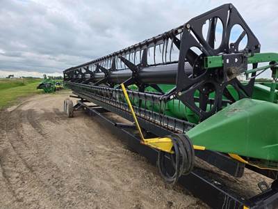 John Deere 635F Platform