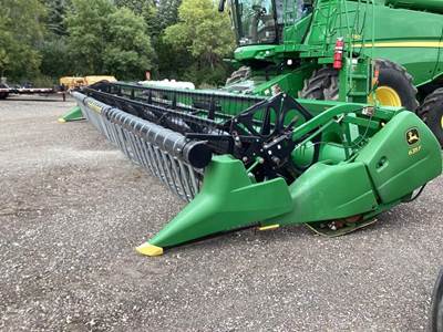 John Deere 635F Platform