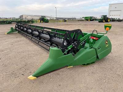 John Deere 635F Platform