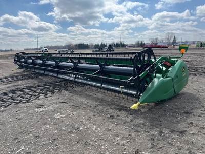 John Deere 635F Platform