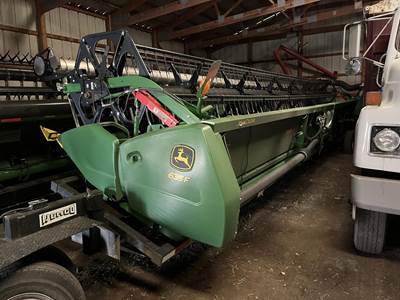 John Deere 635F Platform
