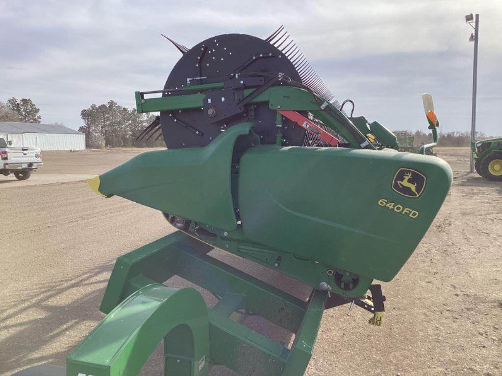 2018 John Deere 640FD Platform For Sale Redfield, SD Z054422