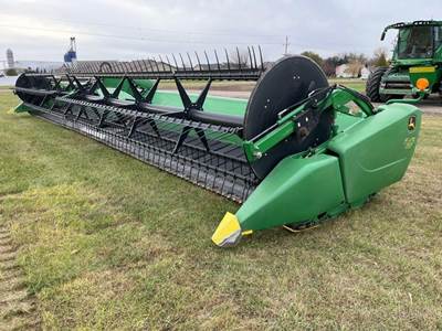 John Deere 640FD Platform