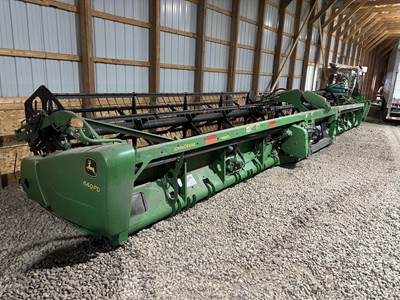 John Deere 640FD Platform