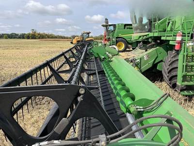 John Deere 640FD Platform