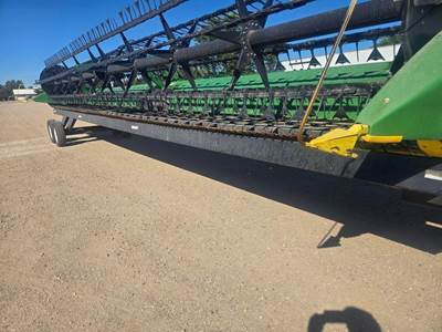 John Deere 640FD Platform