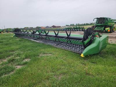 John Deere 645FD Platform