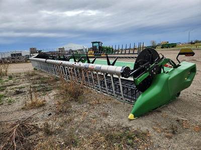 John Deere RD40F Platform
