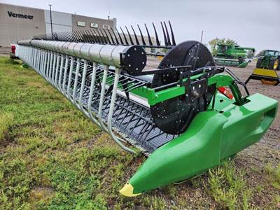 John Deere RD40F Platform