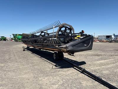 MacDon FD75 Platform