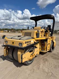 Sakai GW751 Pneumatic Tired Roller