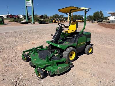 John Deere 1435 Riding Lawn Mower