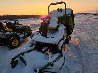 John Deere 1445 Front Deck Riding Tractor
