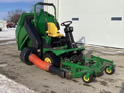 John Deere 1445 Front Deck Riding Tractor