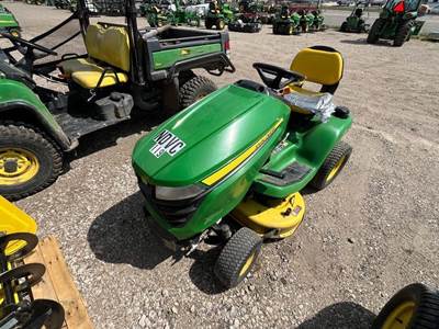 John Deere X304 Riding Lawn Mower