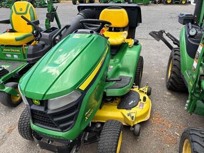 John Deere X320 Riding Lawn Mower