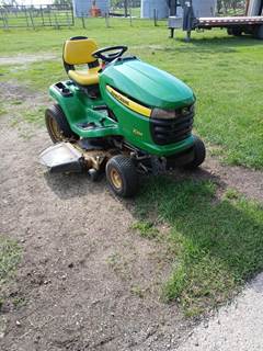 John Deere X324 Riding Lawn Mower