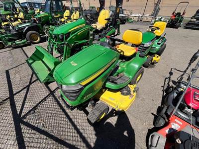 John Deere X350 Riding Lawn Mower
